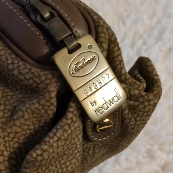 Men's Tan Sherpa Toiletry Bag with Brown Leather Trim - Picture 3 of 7